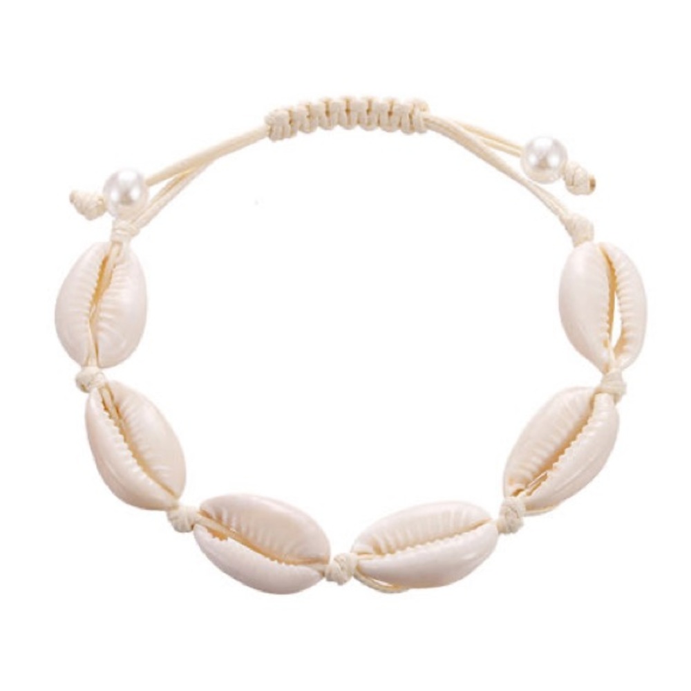Shell Hawaiian necklace and bracelet